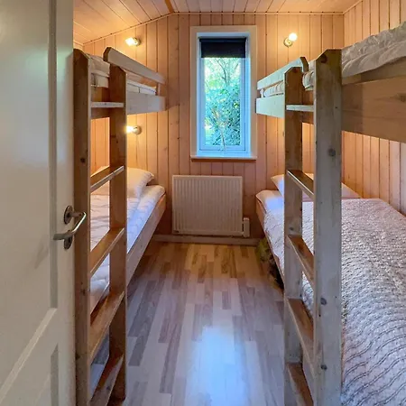 Nyaraló Stunning In With Sauna *
