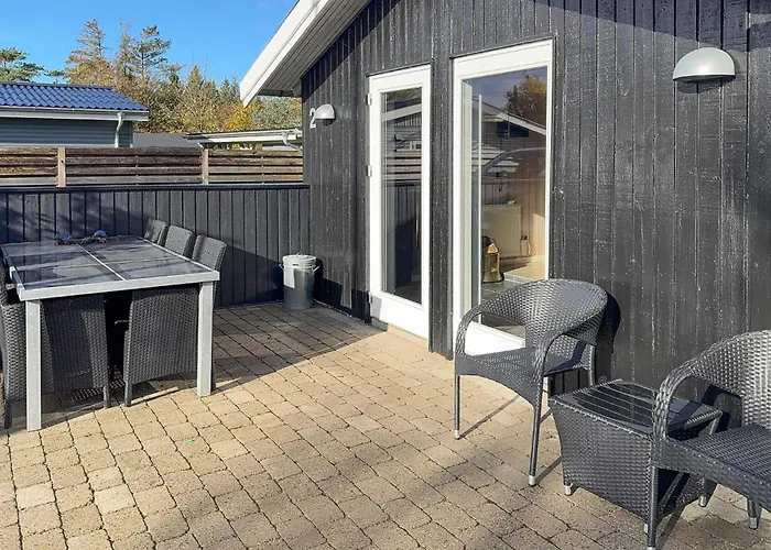 Дом отдыха Stunning In With Sauna *