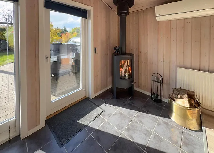Дом отдыха Stunning In With Sauna *