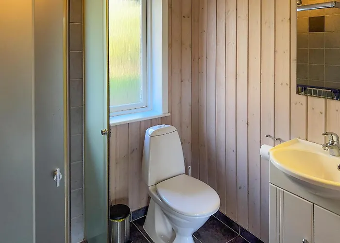 Stunning In With Sauna Tarm